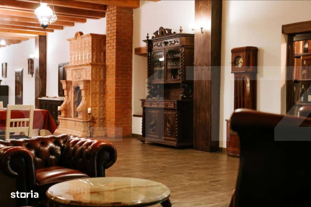 Conac de vanzare 7 camere cu bai proprii, crama, ciubar si potential - Imagine principală: 4/19