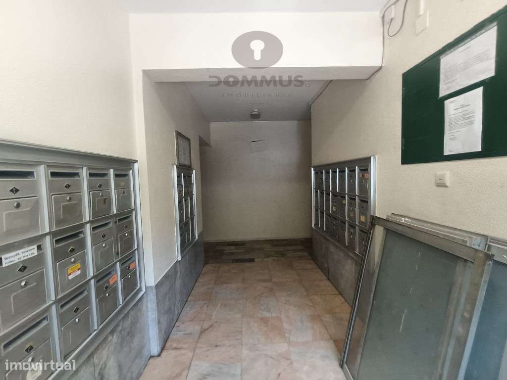 Apartamento T1 na Amadora Totalmente Remodelado-13