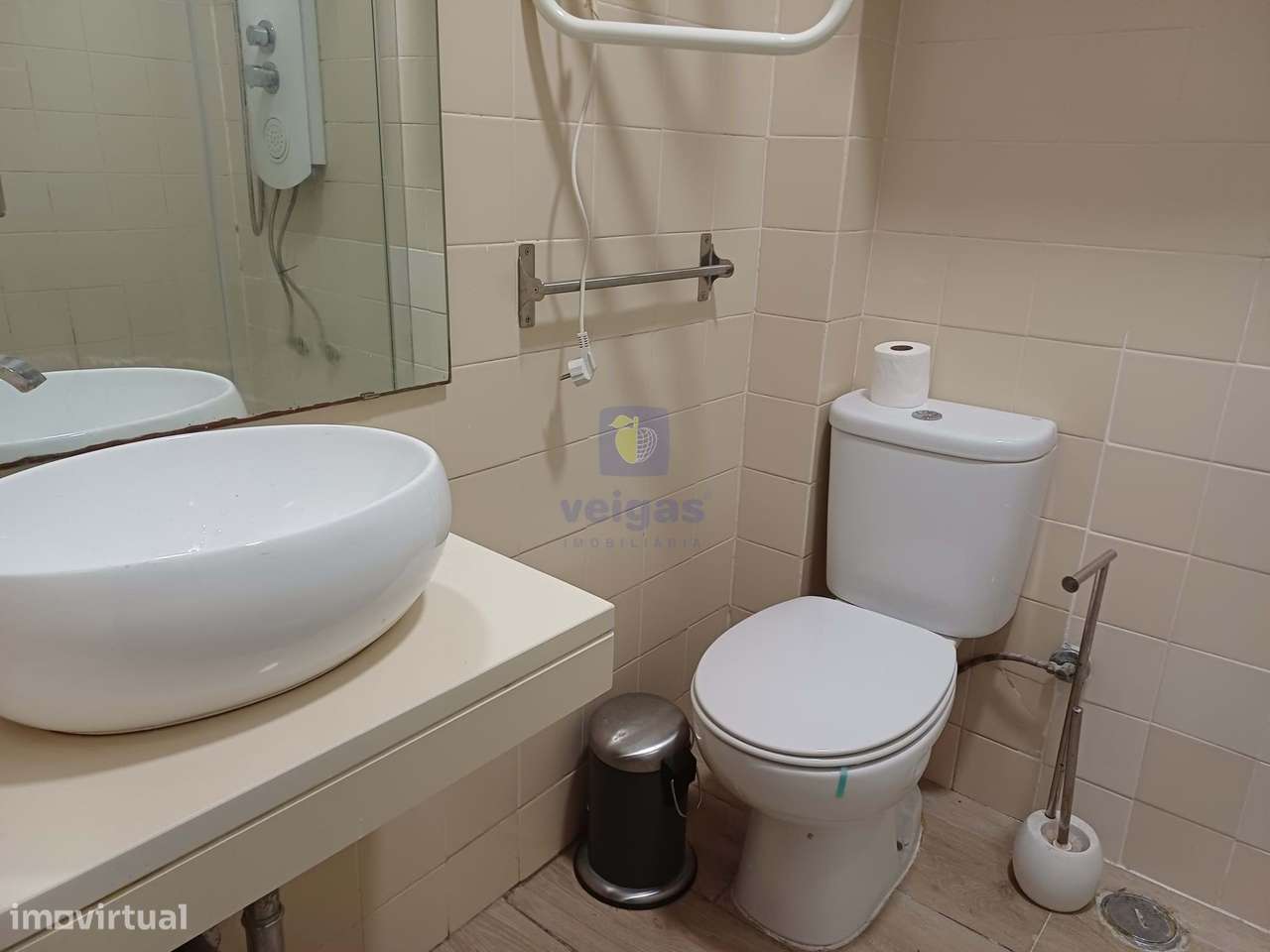 Arrendo T1+1 Equipado e Mobilado junto ao Areeiro - Av.Roma - Grande imagem: 4/11