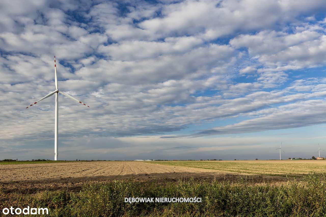 Obszerna działka budowlana-17