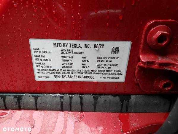 Tesla Model S Performance - 12