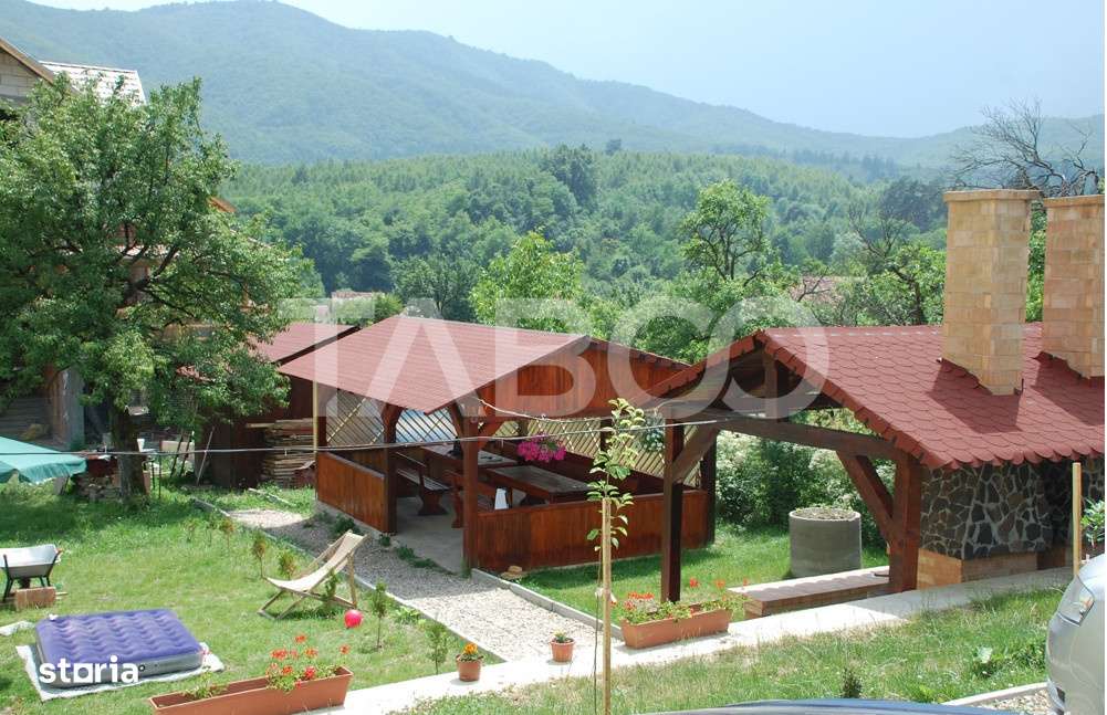 Pensiune 13 camere 16 bai sauna piscina si teren 1565 mp Cisnadioara - Imagine principală: 2/19