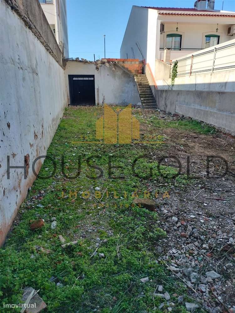 Moradia para reconstrução em Almeirim (ALM-274) - Grande imagem: 4/13