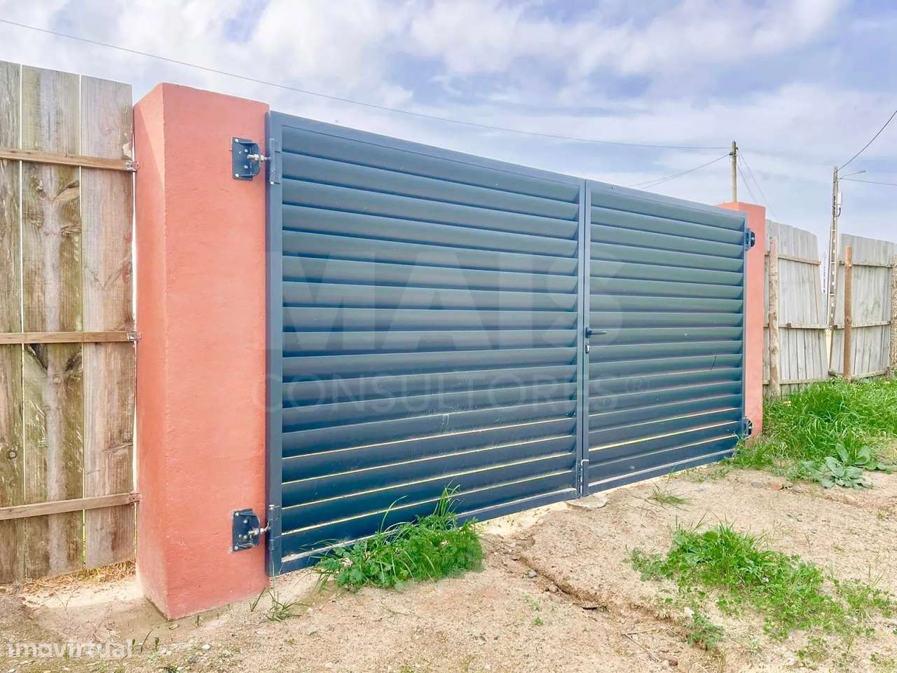 Terreno rústico | 2 acessos | 500m da Praia da Almagreira - Grande imagem: 2/14