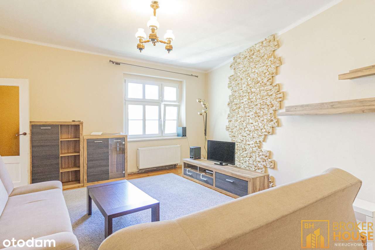 Przestronne słoneczne mieszkanie w centrum miasta - Pełny obrazek: 5/12