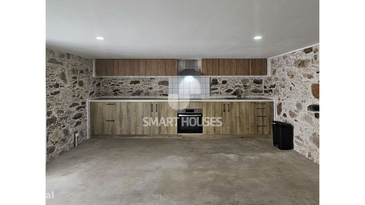 Moradia T3 Lombada (Poiares) c/ pátio-23