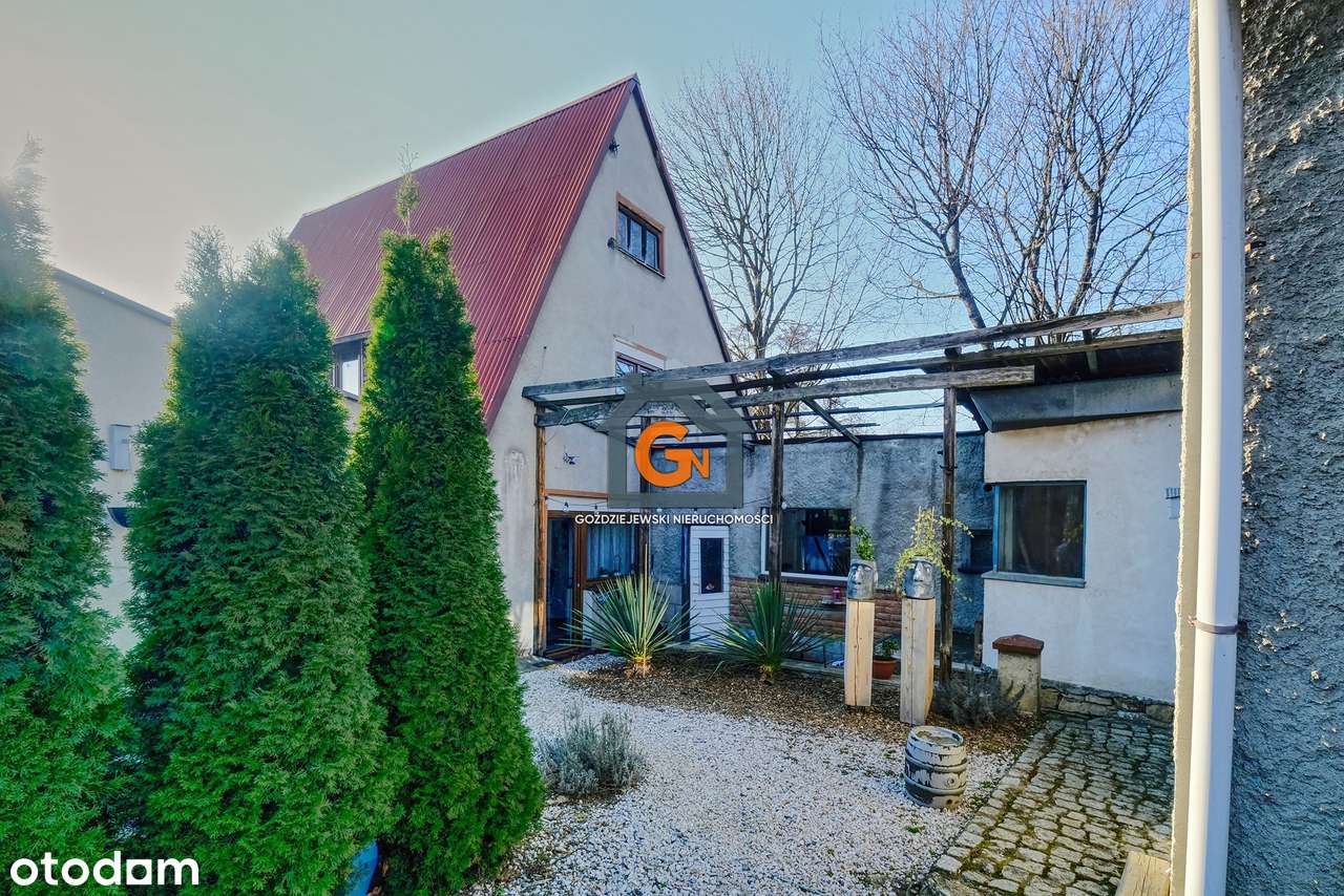 Sprzedam dom z budynkiem pod działalność usługową-18