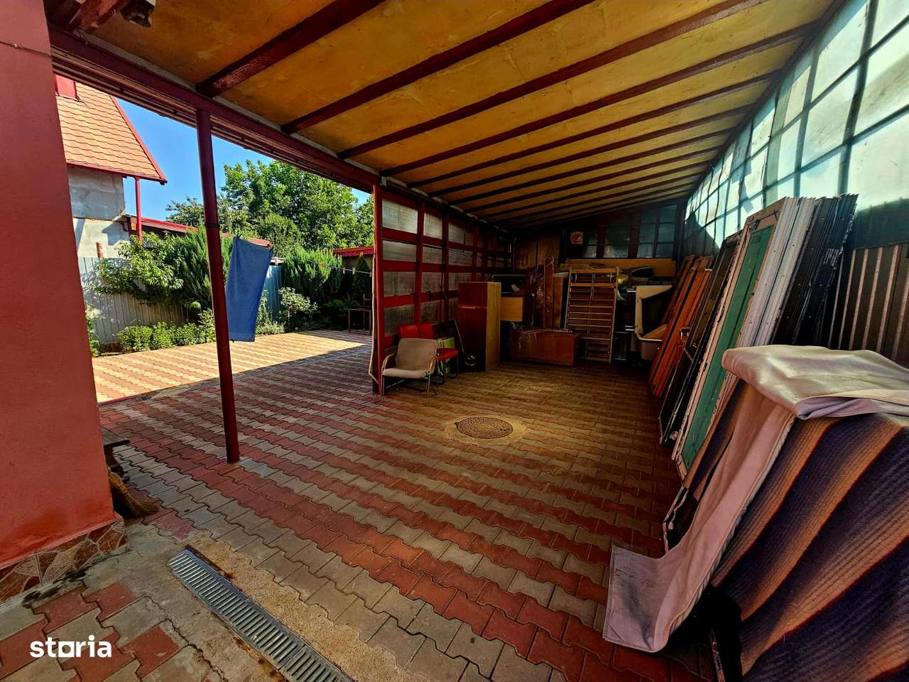 Casă spațioasă cu 9 camere în Strejnicu – pentru locuință, birouri - Imagine principală: 3/20