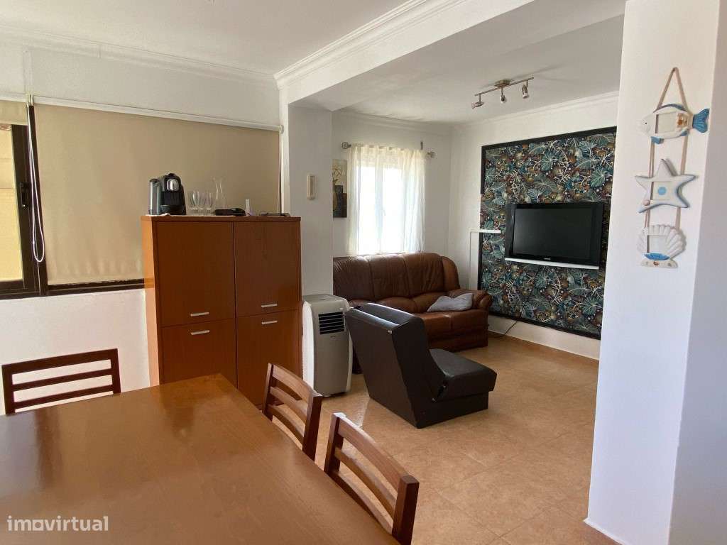 Apartamento T2 com Logradouro - Grande imagem: 3/9