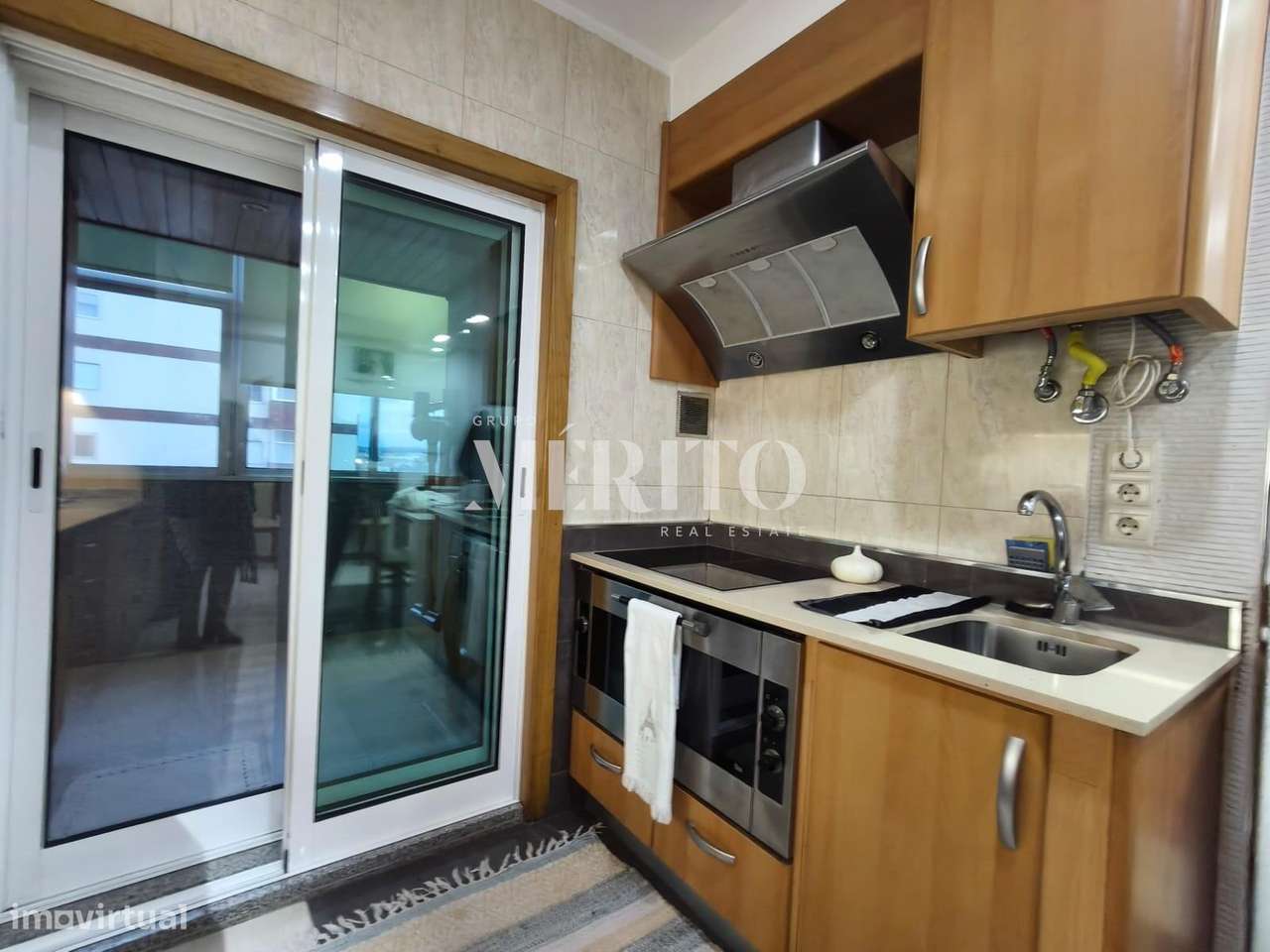 Apartamento T3+1 remodelado, na Póvoa de Varzim, muito próximo do Mar. - Grande imagem: 5/26