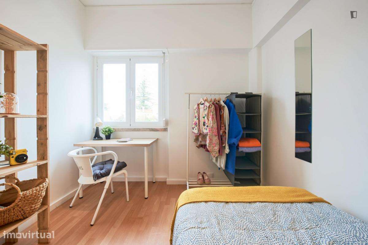 Quarto - localizado em Lumiar Lisbon - Grande imagem: 3/25