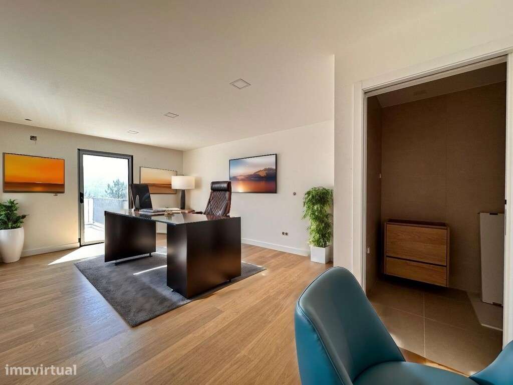 Apartamento T4 com garagem em zona da Quinta da Portela - Grande imagem: 5/6