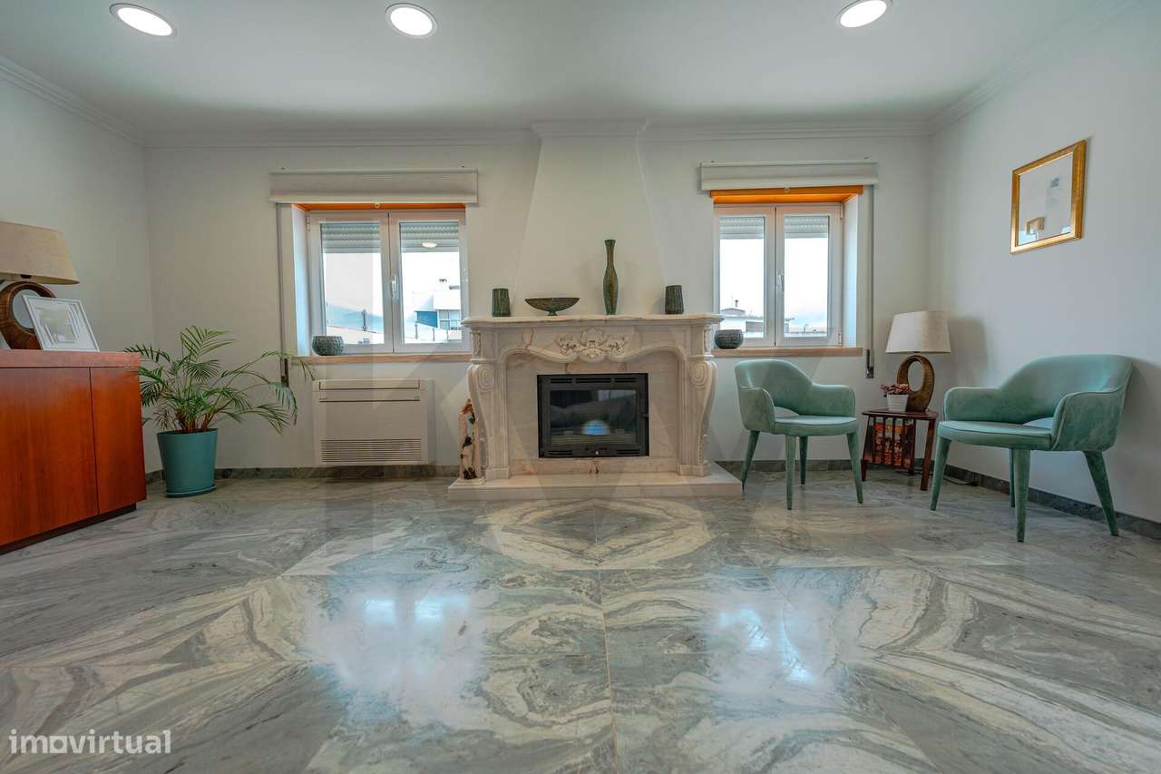 MORADIA LUXO PARA VENDA T4+2 com sol terraços e garagem em OEIRAS – BA - Grande imagem: 4/60