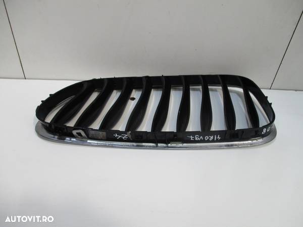 Grila radiator dreapta BMW Z4 an 2003-2008 cod 51137051960 - 2