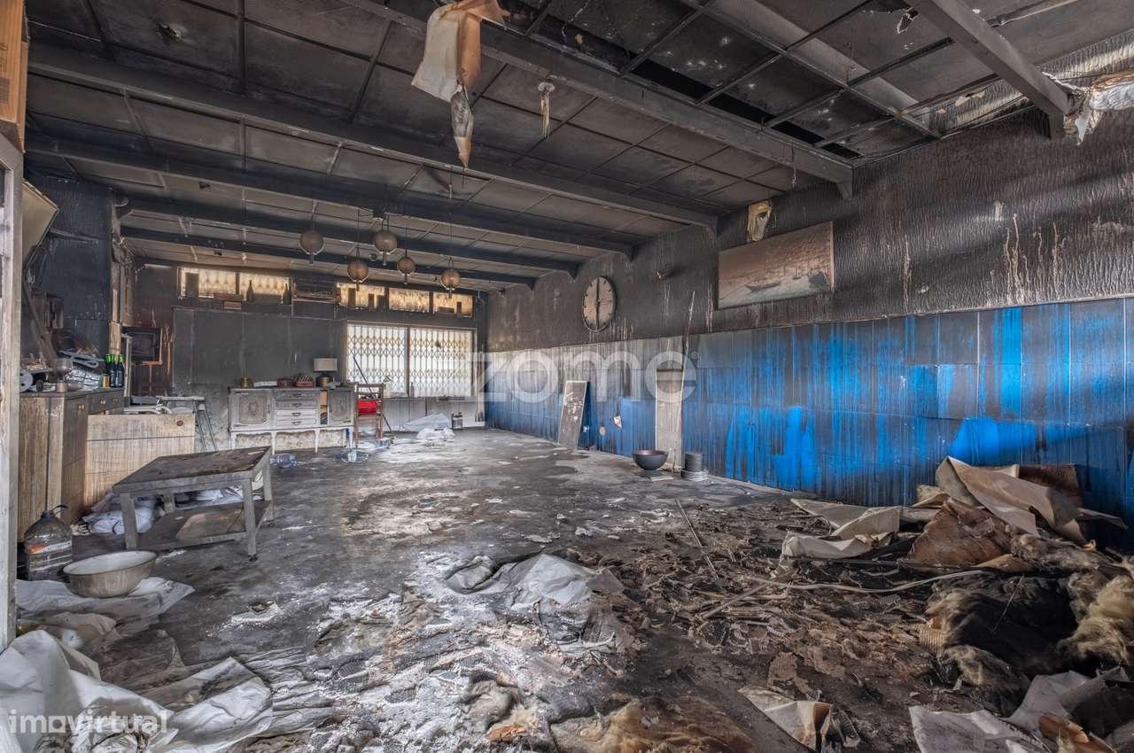 Espaço comercial amplo junto ao Gaia Park, em Vila Nova de Gaia, Po...-19