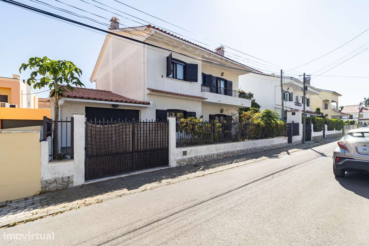 Moradia T5 isolada, Garagem , Quinta Charnequinha-0