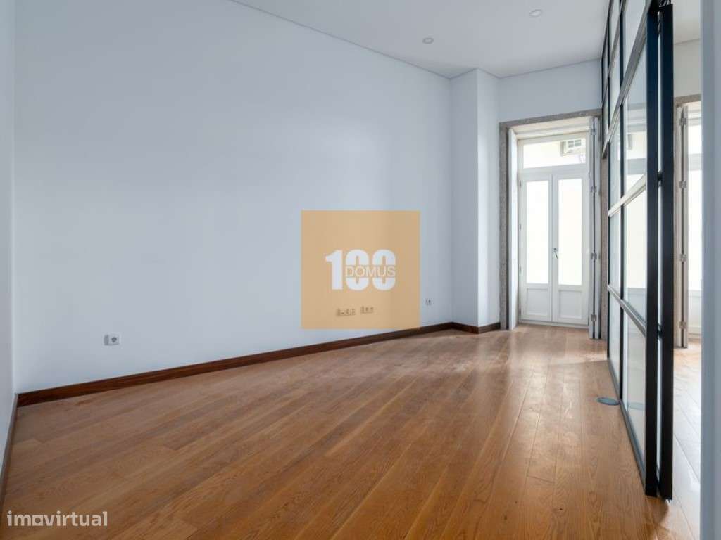 T1 com varanda em 31 de Janeiro - Grande imagem: 4/23