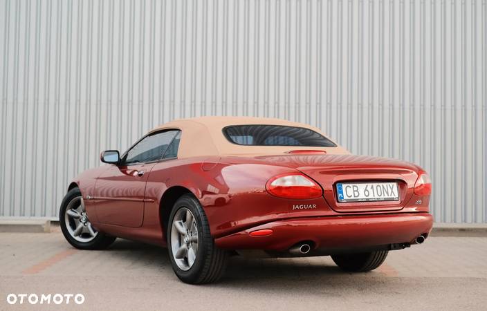 Jaguar XK8 4.0 - 14