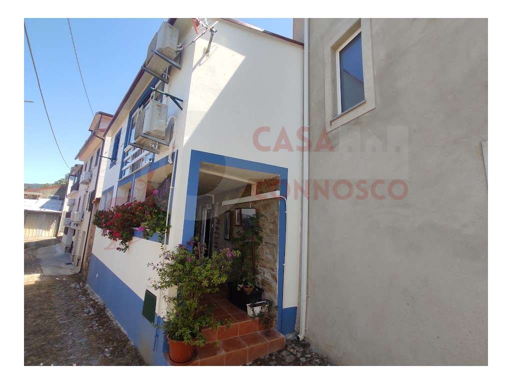 Moradia T3 , zona tranquila.-28