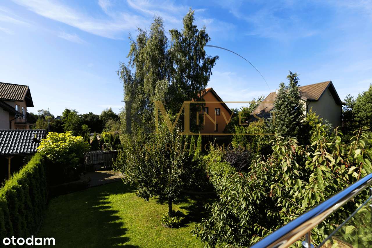 Słoneczny dom z ogrodem, garażem w bryle, kominkiem, w cichej okolicy-7