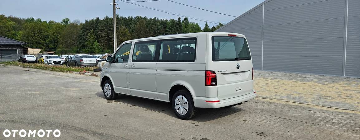 Volkswagen Caravelle - 7