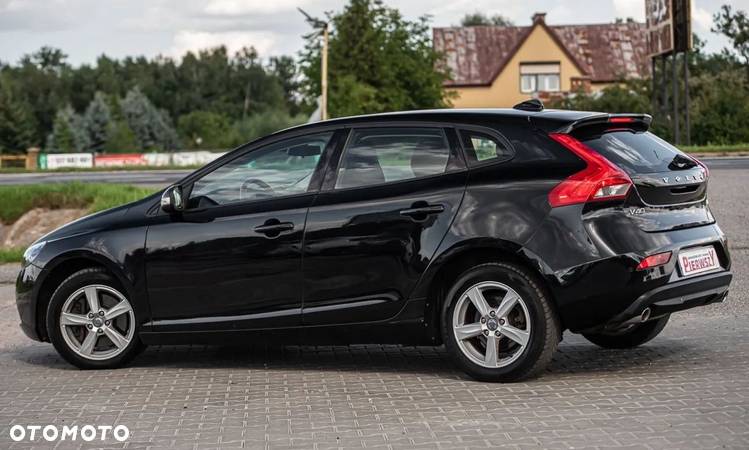 Volvo V40 D3 - 10