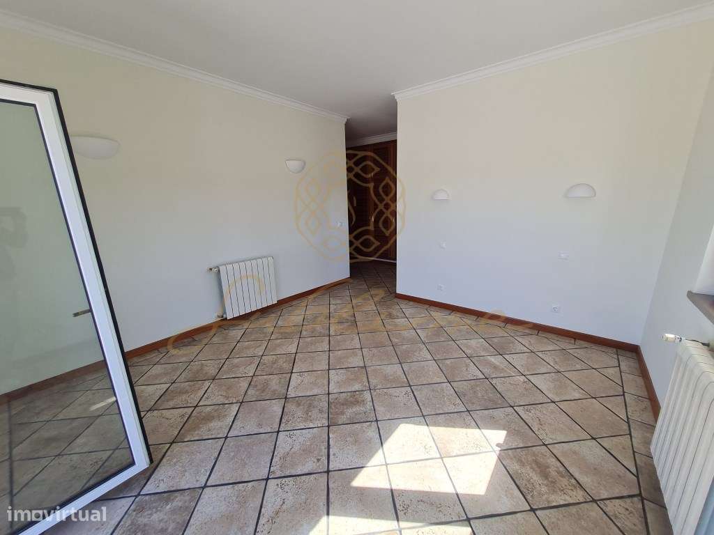 Moradia isolada V3+2 situada em Caixas, Sesimbra com Piscina-36