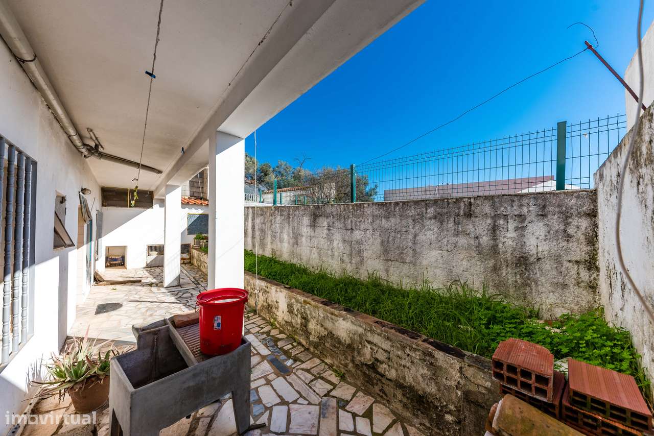 Moradia T5 com mais de 200m2 em Boliqueime-37