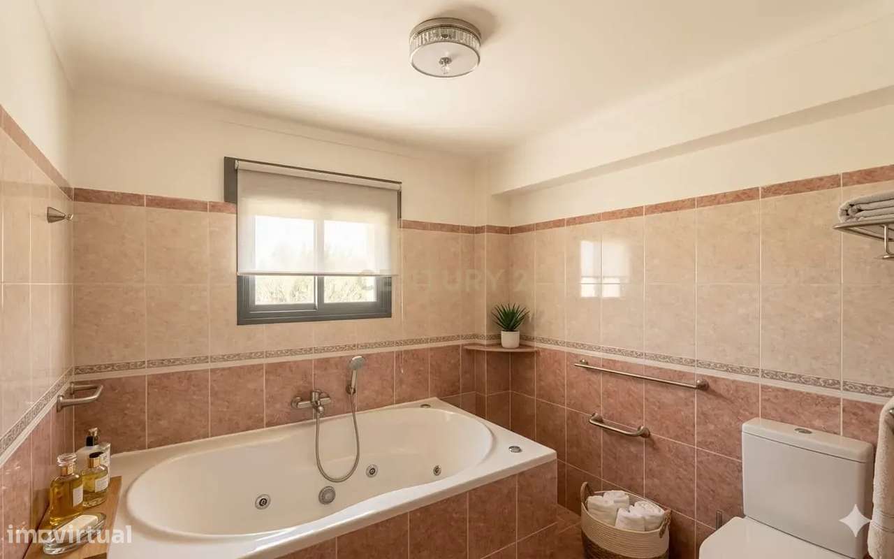 T4 Duplex com Terraço em Amora - Grande imagem: 4/7