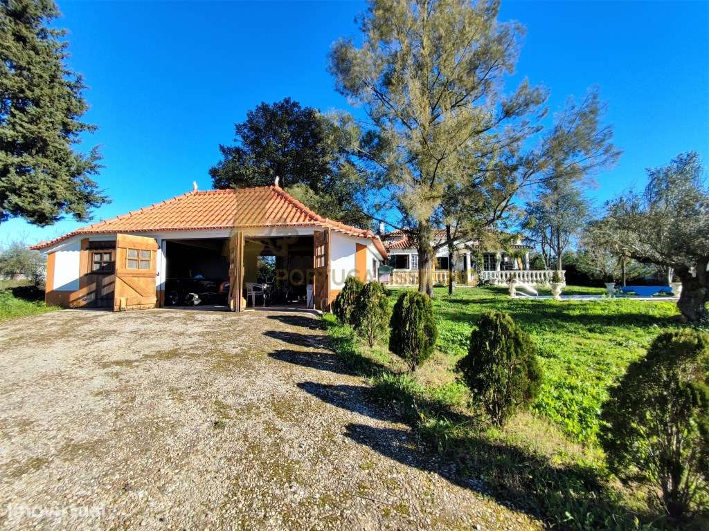 Vende-se: Elegante moradia térrea com anexo e piscina aquecida - Cu...-38