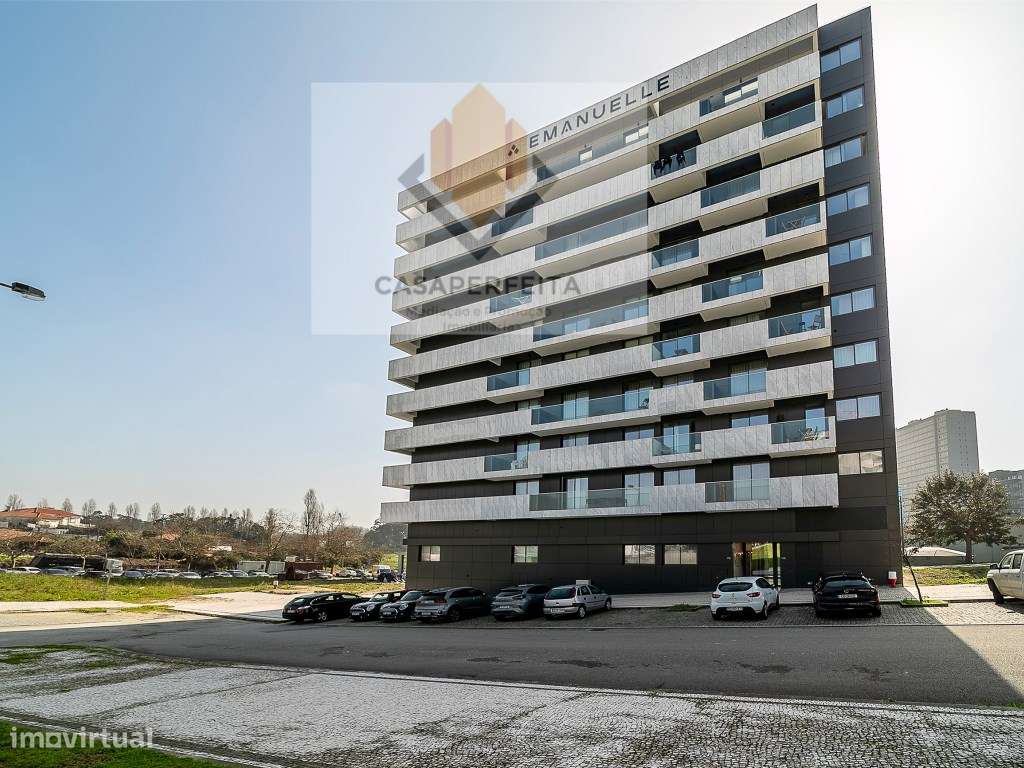 Fantástico T1 com Varanda Junto à Exponor - Leça da Palmeira-23