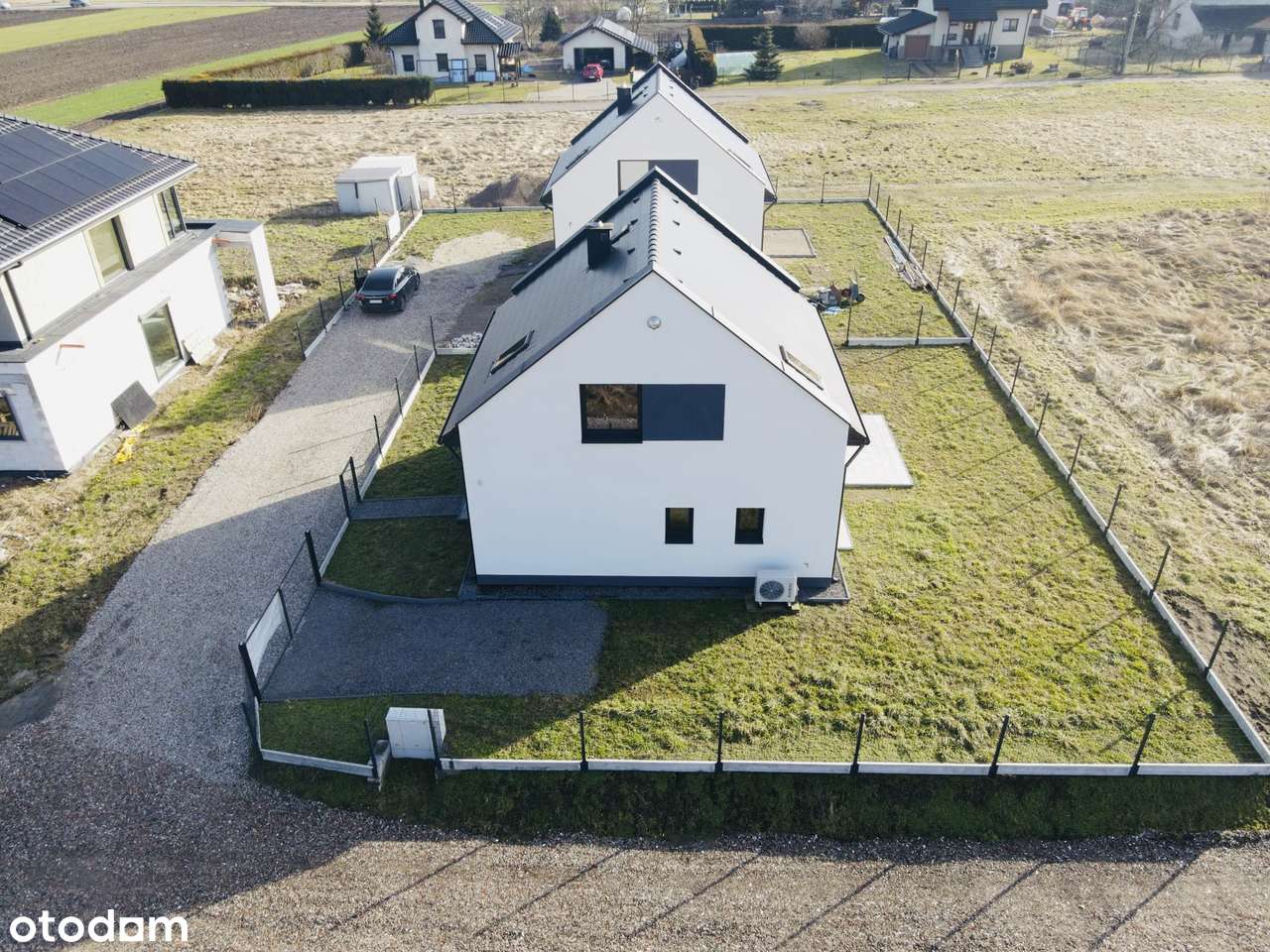 Nowoczesny dom, pompa ciepła, rekuperacja, gotowy do sprzedaży-2