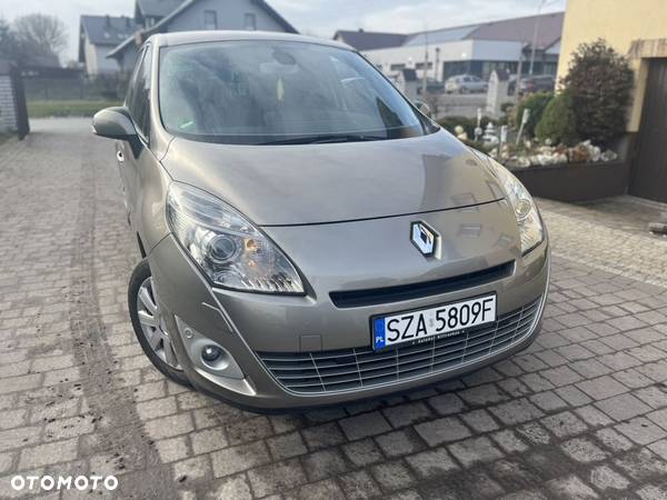 Renault Grand Scenic - 9