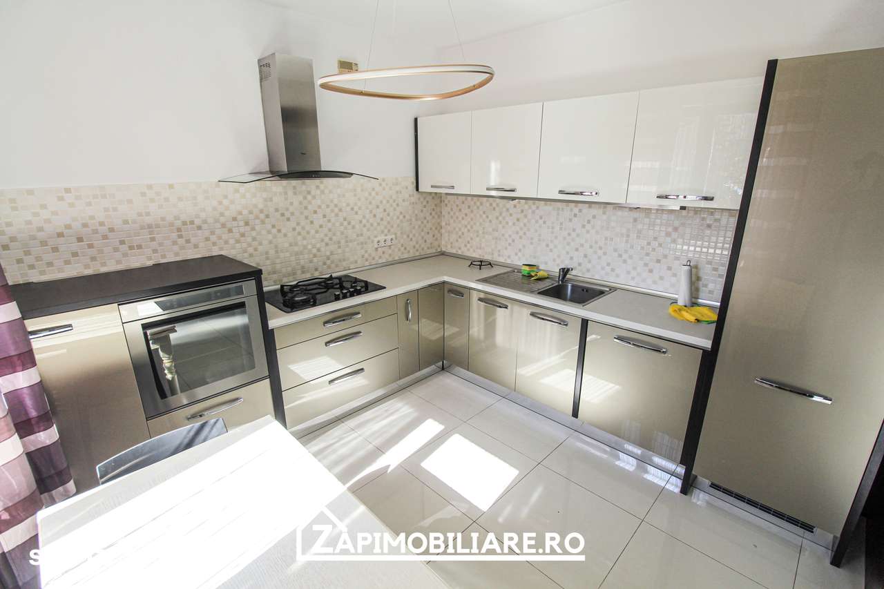 Belvedere - Casa 4 camere + garaj - Zona Rezidentiala - Imagine principală: 5/20