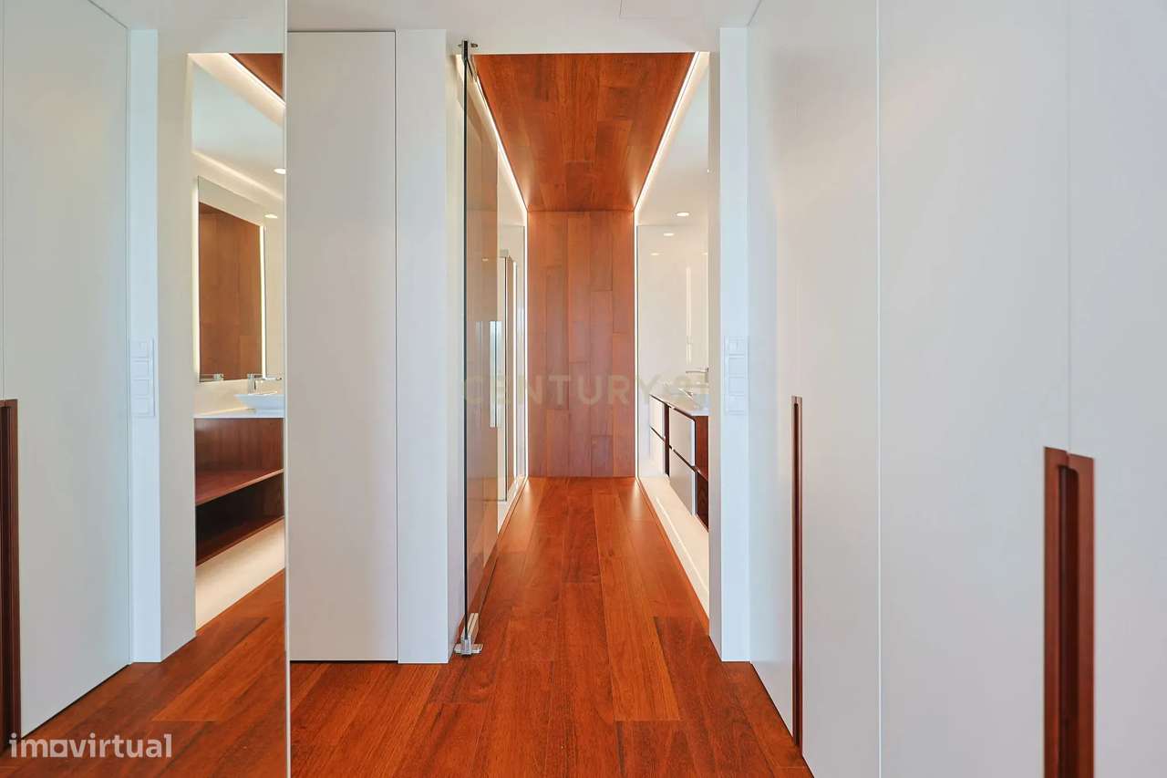 Moradia T5 com Piscina e Domótica - Nova Construção na Charneca da Cap-19