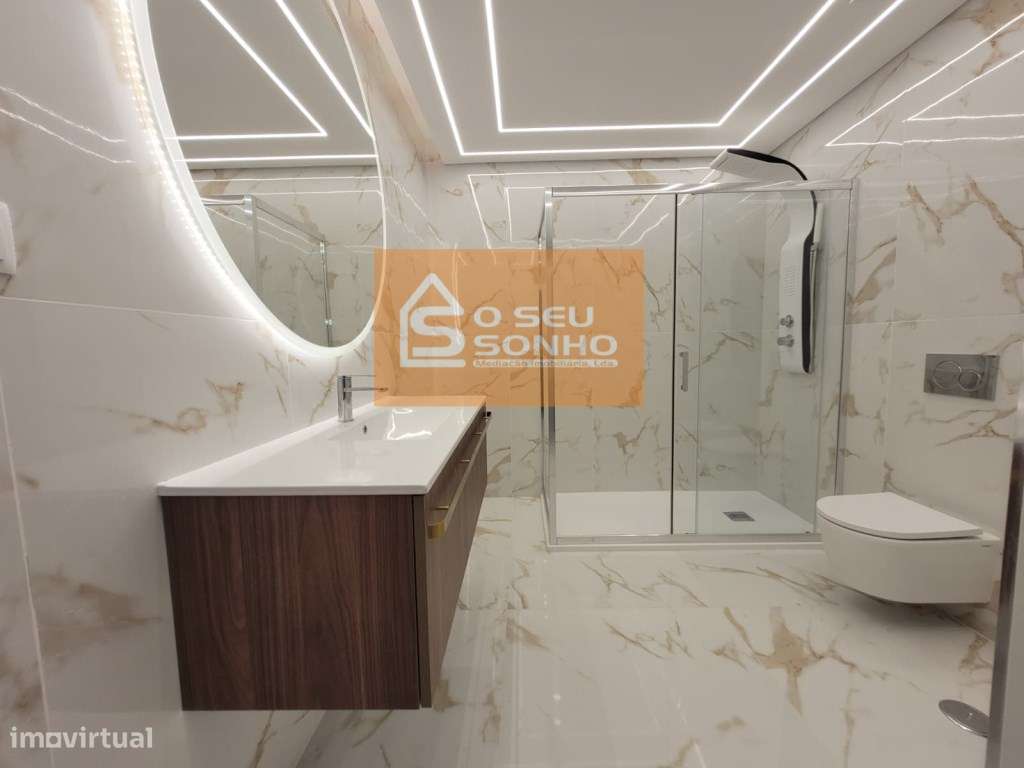 Apartamento T2 na Primeira Linha de Quarteira com Vista Mar-14