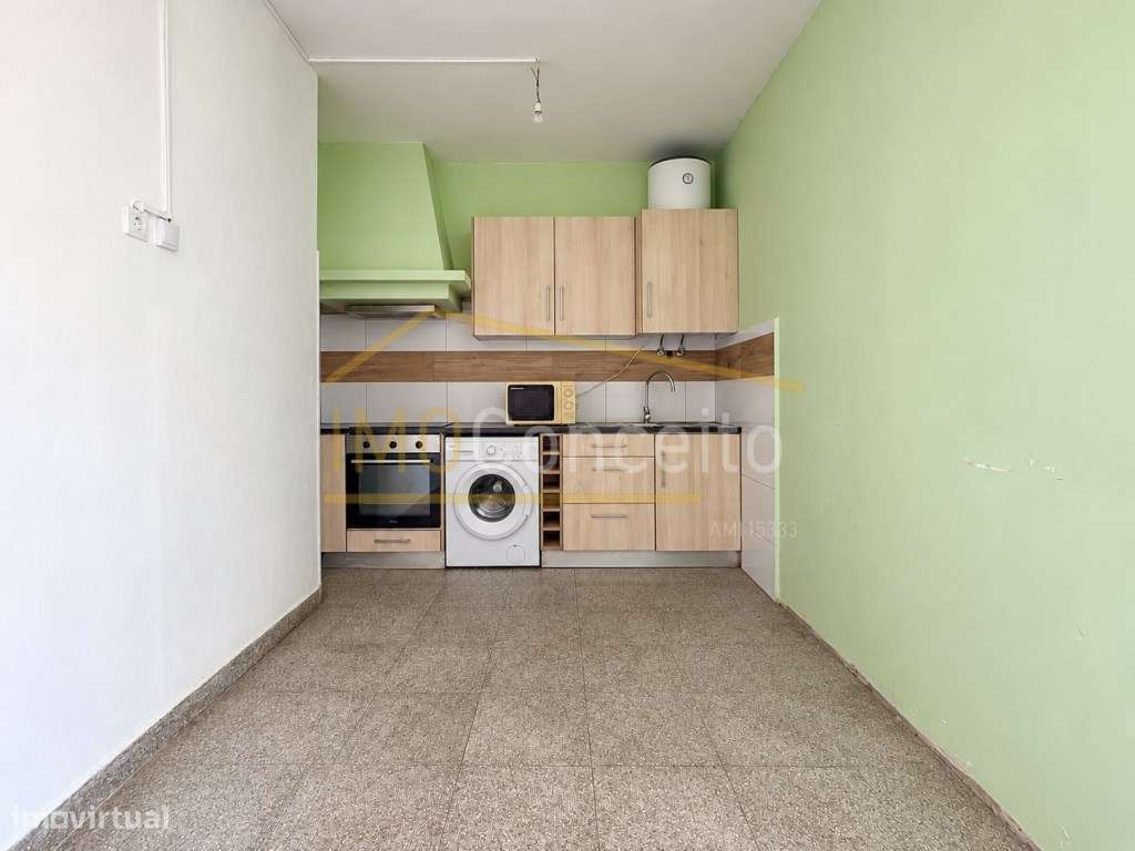 MORADIA T3 COM 2 ANEXOS| PISCINA| EXCELENTE LOCALIZAÇÃO E POTENCIAL...-27