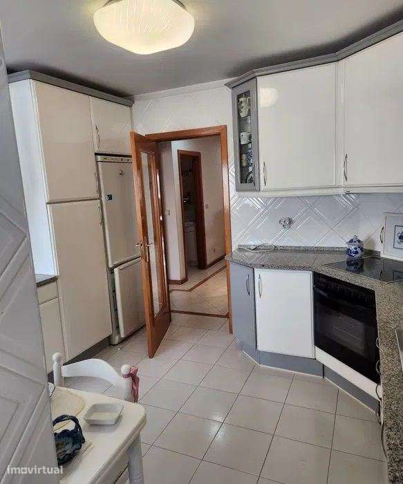 Magnífico T4 Mobilado C/Garagem Box 60m2-Canidelo - Grande imagem: 4/12