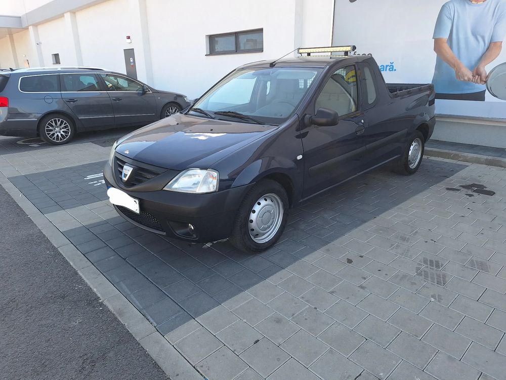 Dacia Pick-Up 2011