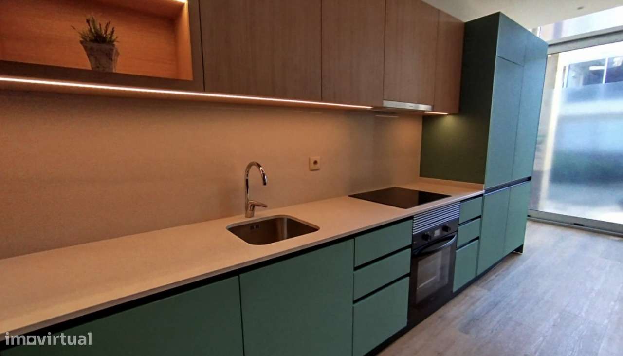 Venda de Apartamento T1, no centro da cidade e próximo da praia, Póv - Grande imagem: 2/15