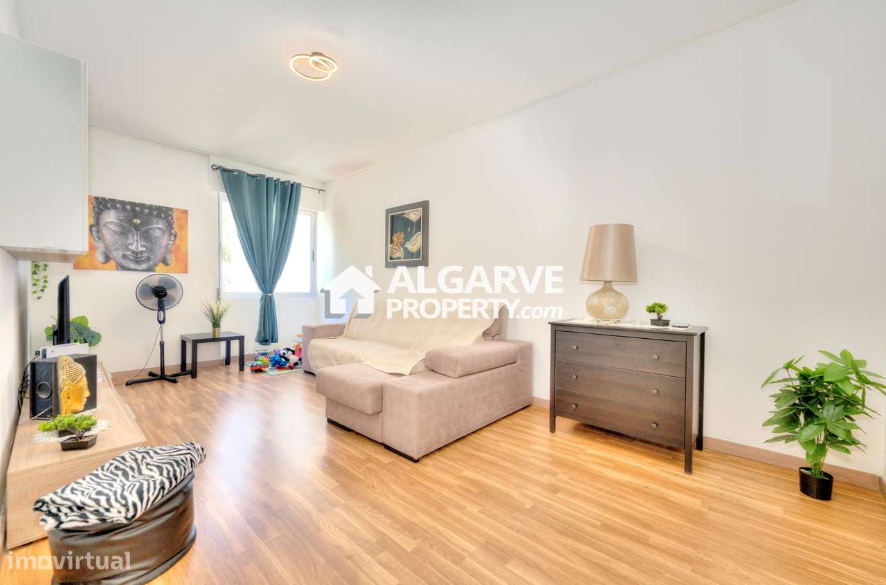 Apartamento T2 Totalmente Renovado com Acabamentos de Qualidade em Far - Grande imagem: 2/25