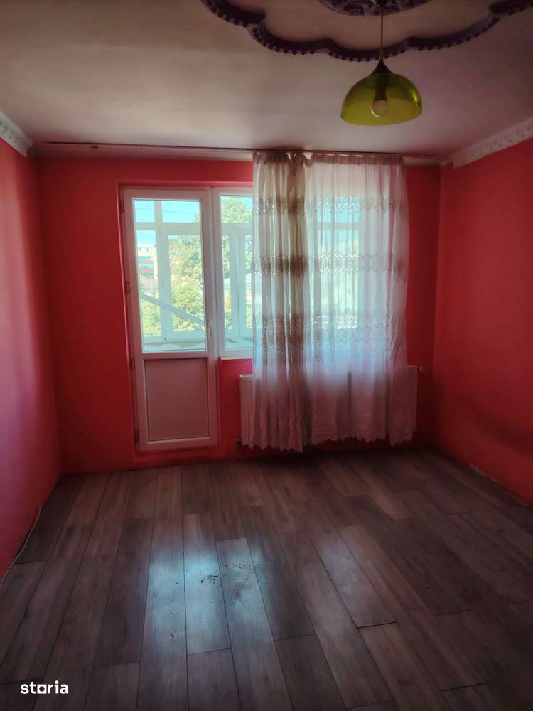 Ultracentral--Apartament 2 camere cu centrala, pret 75000Euro - Imagine principală: 1/7