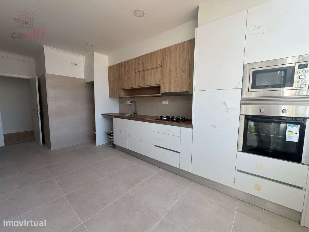 T1 renovado para venda no centro da vila de Alcochete - Grande imagem: 2/12