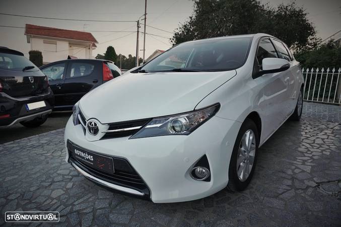 Toyota Auris 1.4 D-4D Comfort+J16+Navi - 1