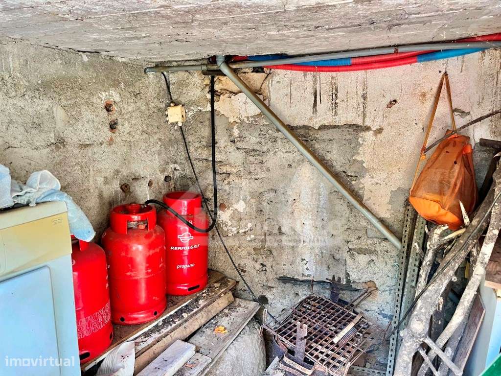 Moradia T4 pronta a habitar em Castanheira de Pera-29