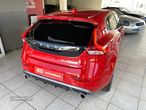 Volvo V40 2.0 D3 R-Design - 17