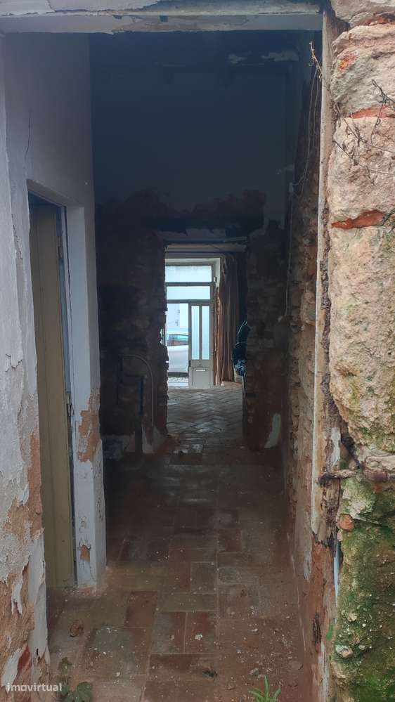 Moradia T2 para reabilitar no centro de Loulé - Grande imagem: 5/5