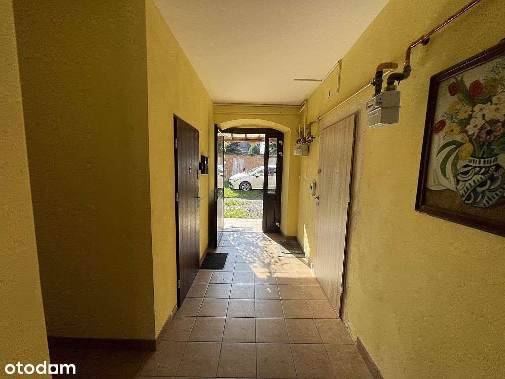 Na sprzedaż: 2-pokojowe mieszkanie po remoncie – Leśna-11