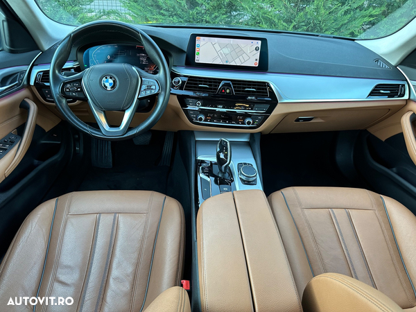 BMW Seria 5 520i AT - 15