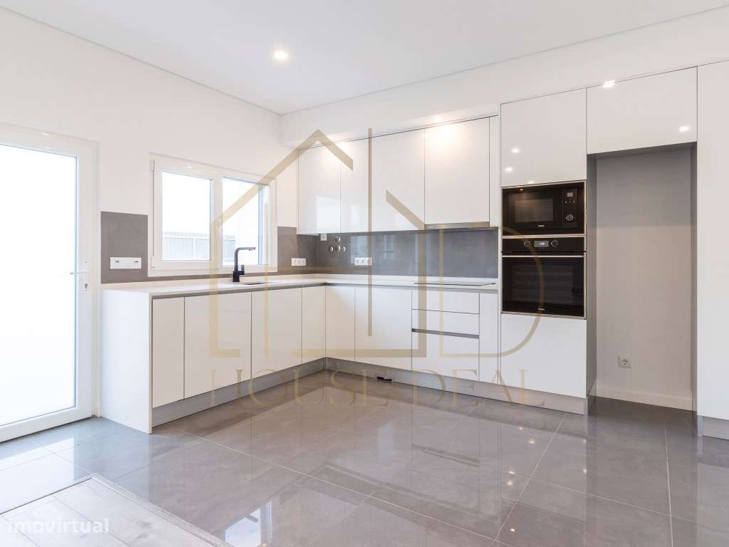 Moradia Térrea T3 com Pérgola. Pinhal do General. Fernão Ferro - Grande imagem: 5/19